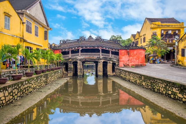 Southern Vietnam & Central Coast Beach Getaway